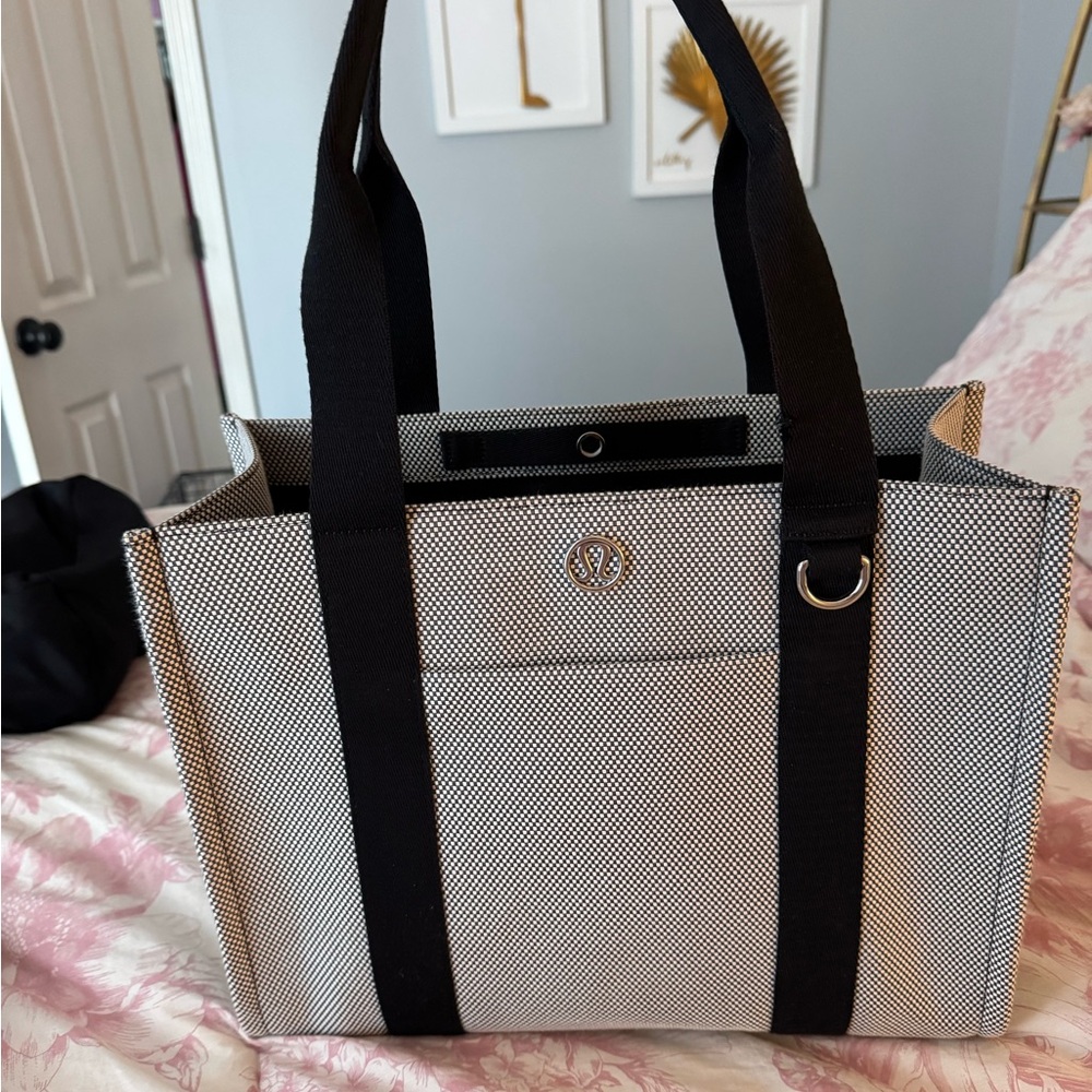 Lululemon Athletica Two-Tone Canvas Tote 10L